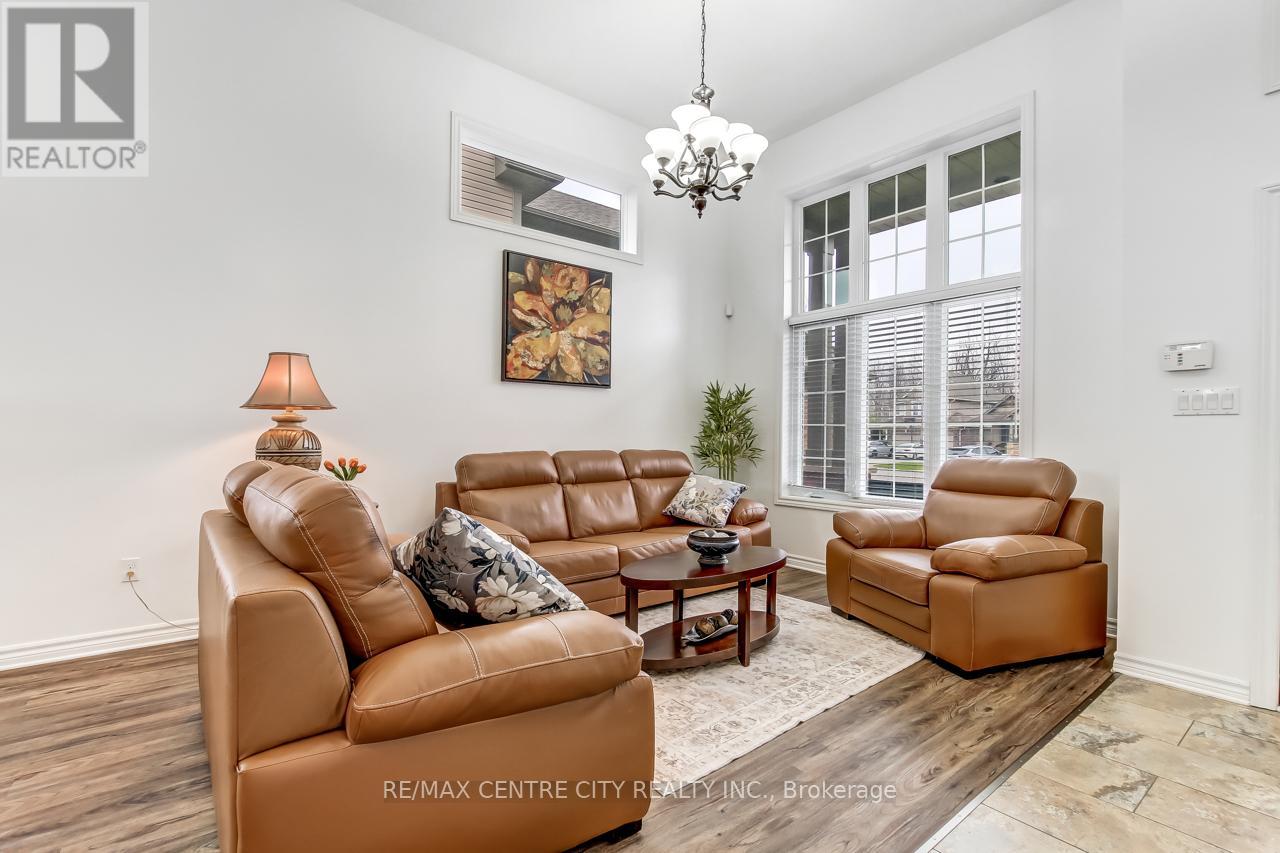 10 CIDER MILL LANE, St. Thomas, Ontario, N5R0C1 — Photo 5