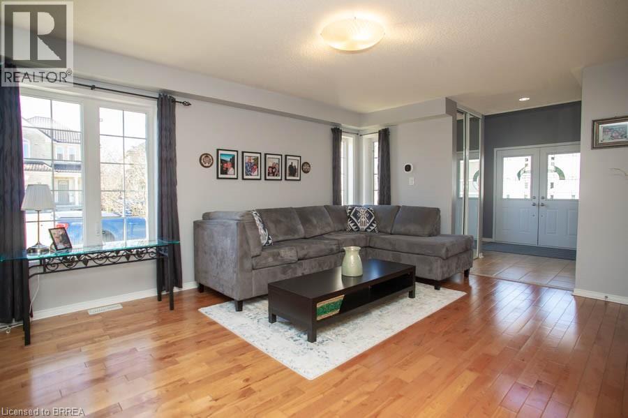 28 BARRETT Avenue, Brantford, Ontario, N3S0B5 — Photo 8