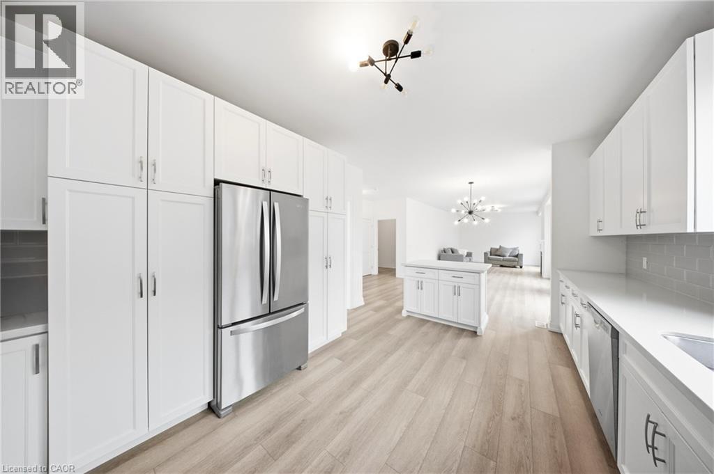 45 GREAT FALLS Boulevard, Waterdown, Ontario, L8B1X8 — Photo 15