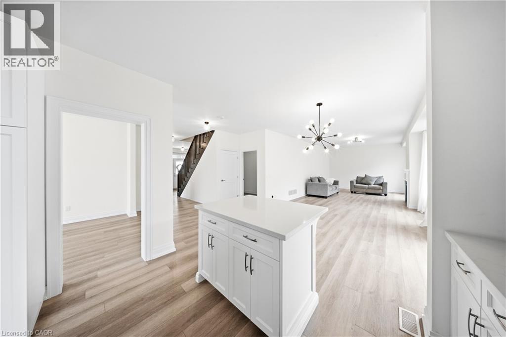 45 GREAT FALLS Boulevard, Waterdown, Ontario, L8B1X8 — Photo 17