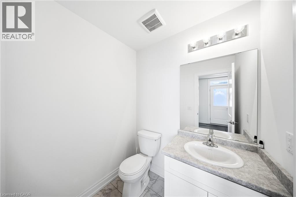 45 GREAT FALLS Boulevard, Waterdown, Ontario, L8B1X8 — Photo 8