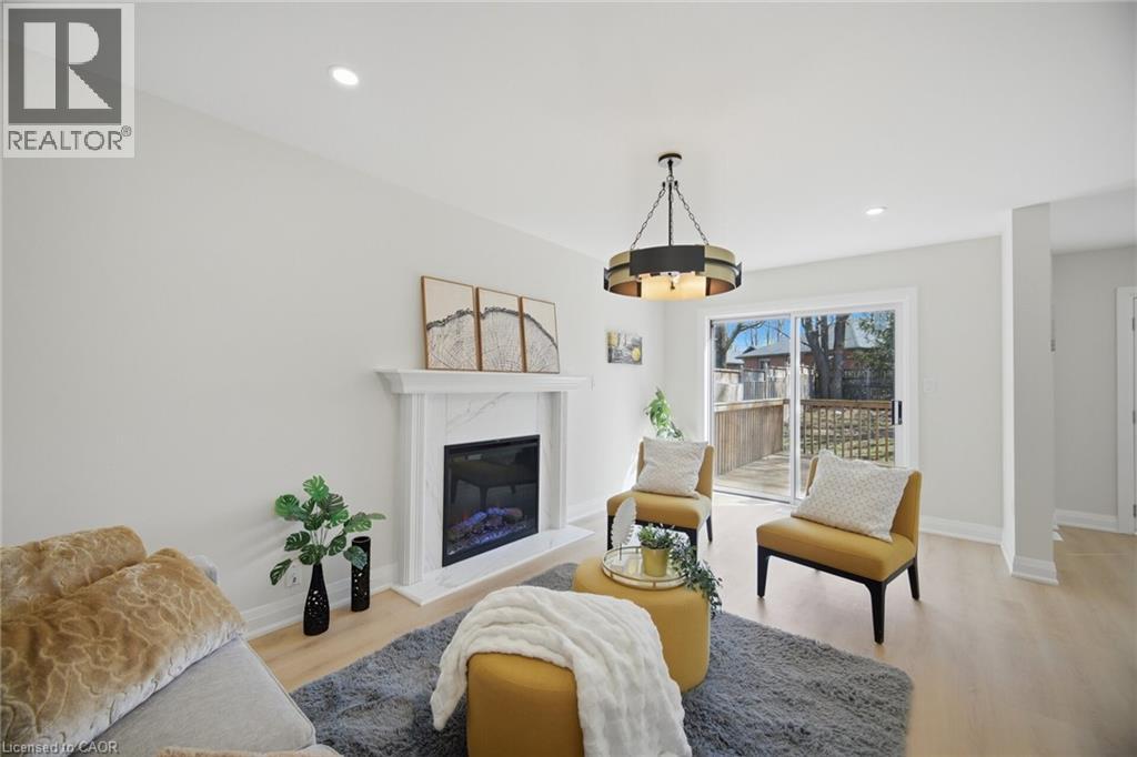 11 WESSENGER Drive, Barrie, Ontario, L4N8R8 — Photo 12