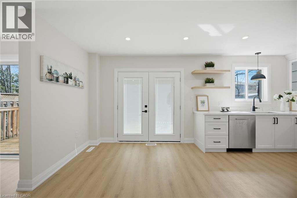 11 WESSENGER Drive, Barrie, Ontario, L4N8R8 — Photo 14