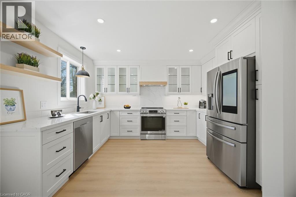 11 WESSENGER Drive, Barrie, Ontario, L4N8R8 — Photo 16