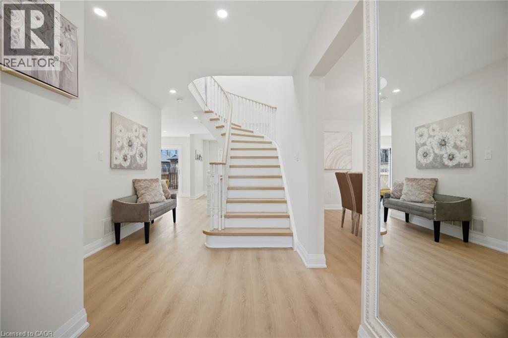 11 WESSENGER Drive, Barrie, Ontario, L4N8R8 — Photo 21