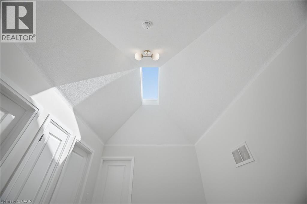 11 WESSENGER Drive, Barrie, Ontario, L4N8R8 — Photo 22