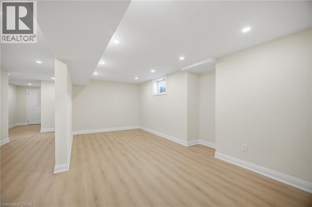 11 WESSENGER Drive, Barrie, Ontario, L4N8R8 — Photo 36