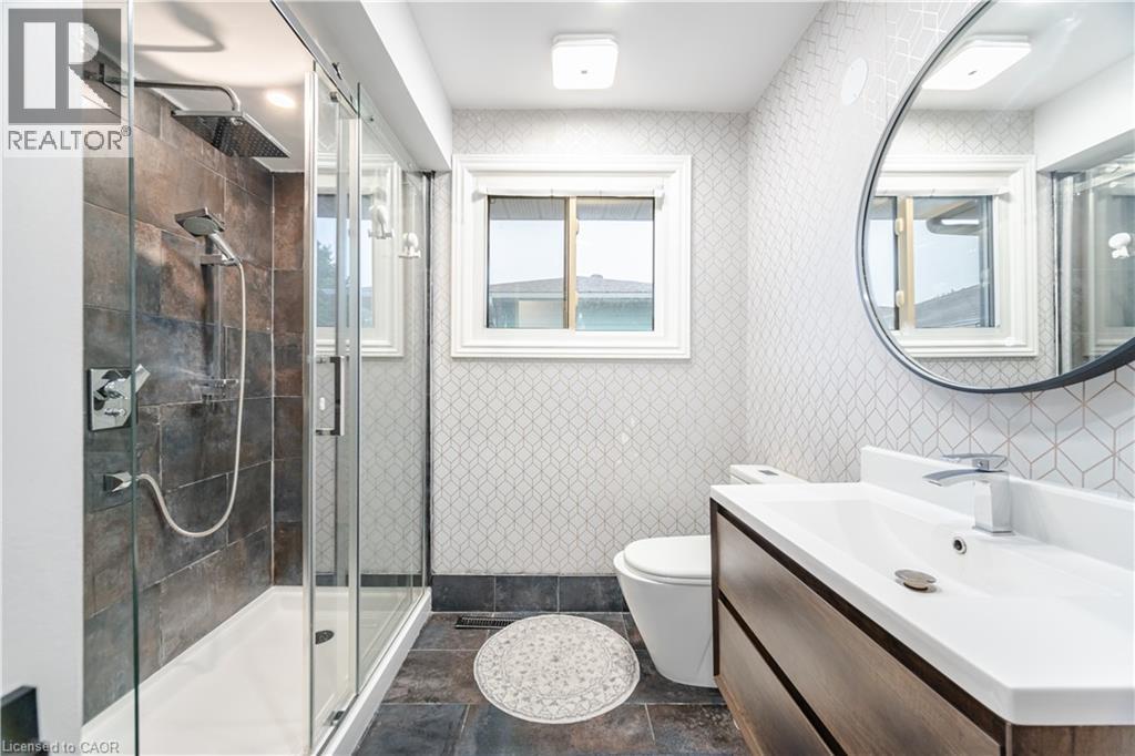 297 MOHAWK Road W, Hamilton, Ontario, L9C1W2 — Photo 22