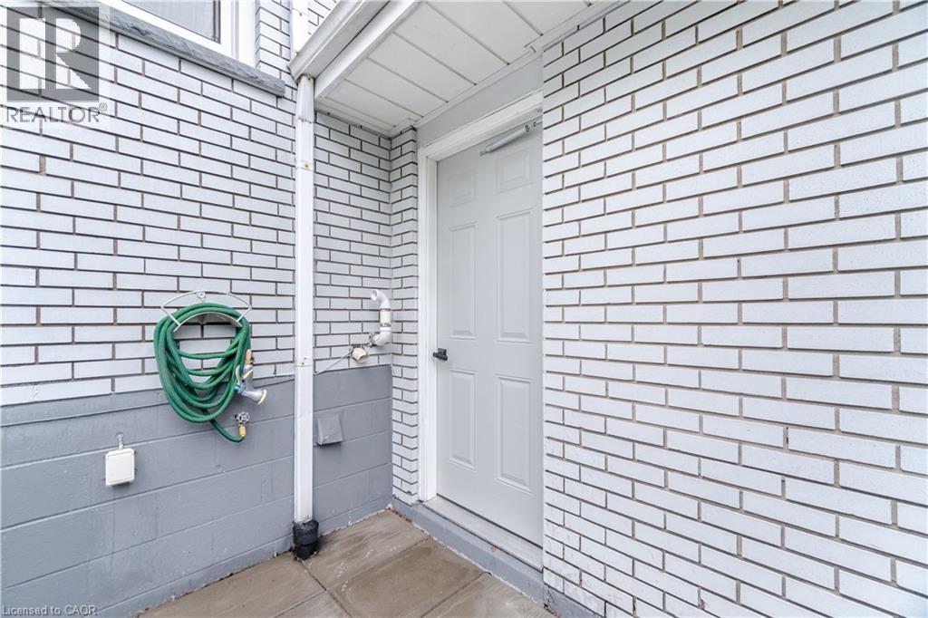 297 MOHAWK Road W, Hamilton, Ontario, L9C1W2 — Photo 25