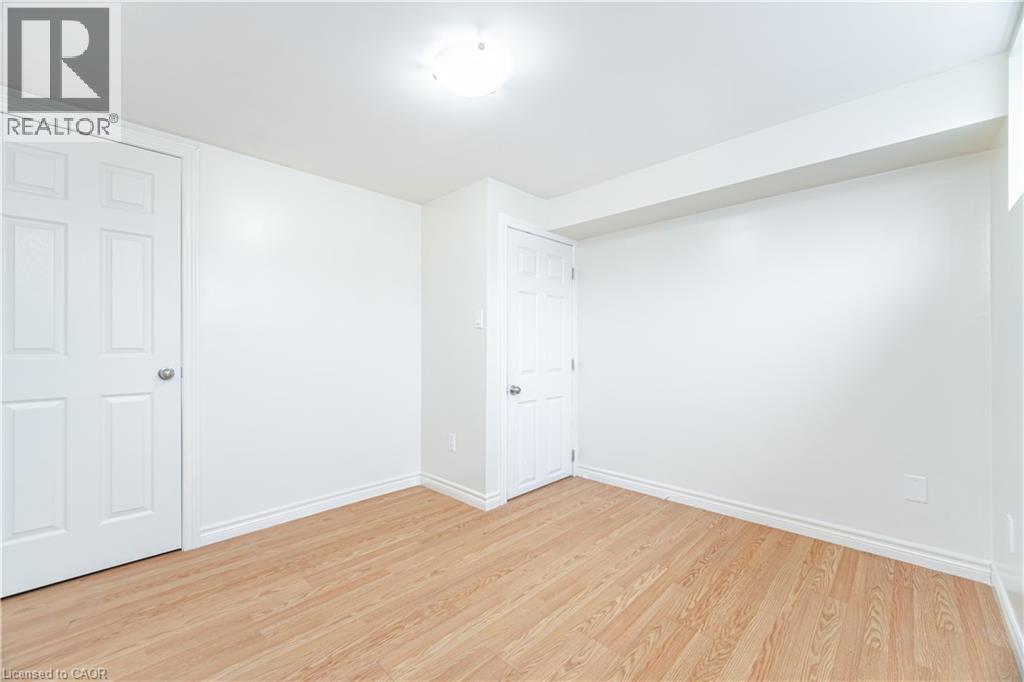 297 MOHAWK Road W, Hamilton, Ontario, L9C1W2 — Photo 35