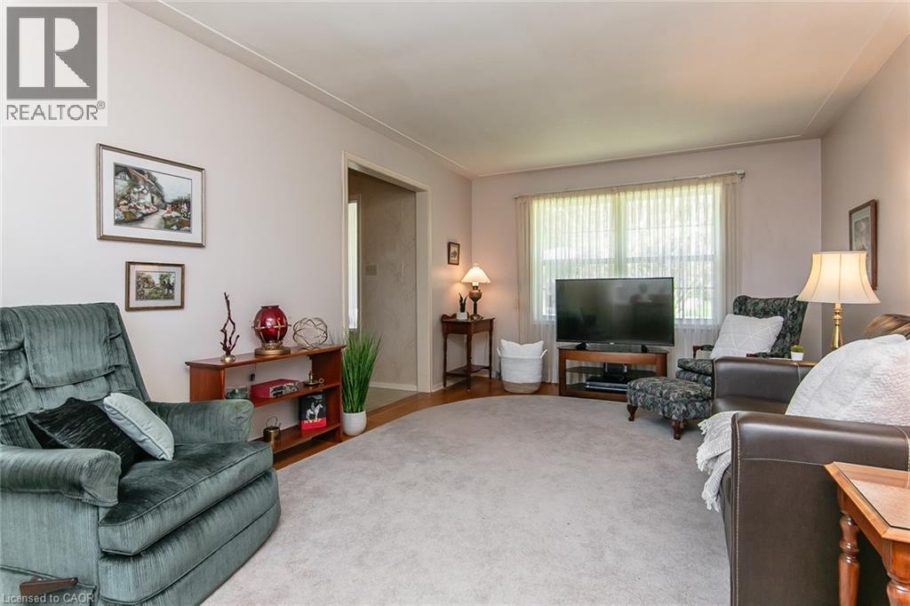 70 INWOOD Crescent, Kitchener, Ontario, N2M2M1 — Photo 10