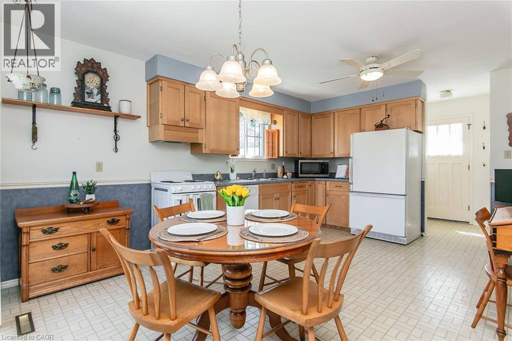 70 INWOOD Crescent, Kitchener, Ontario, N2M2M1 — Photo 12