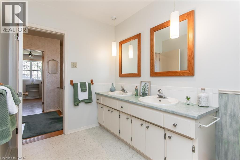 70 INWOOD Crescent, Kitchener, Ontario, N2M2M1 — Photo 37