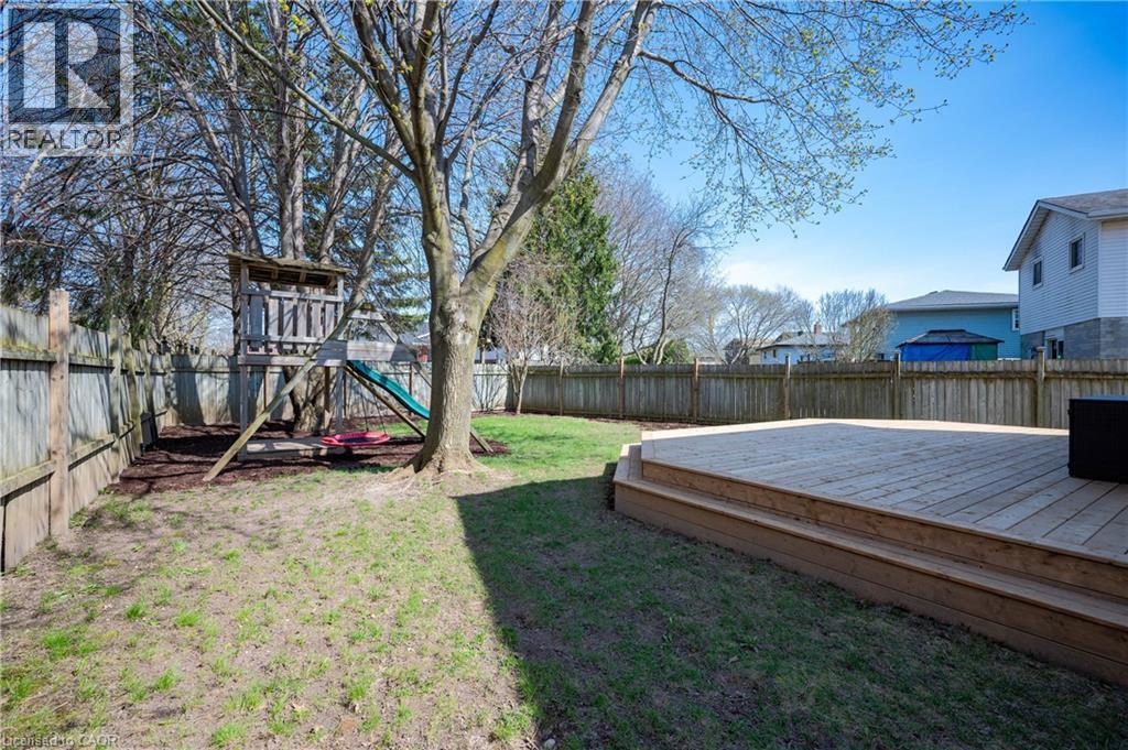 122 FOXHUNT Road, Waterloo, Ontario, N2K3N1 — Photo 32