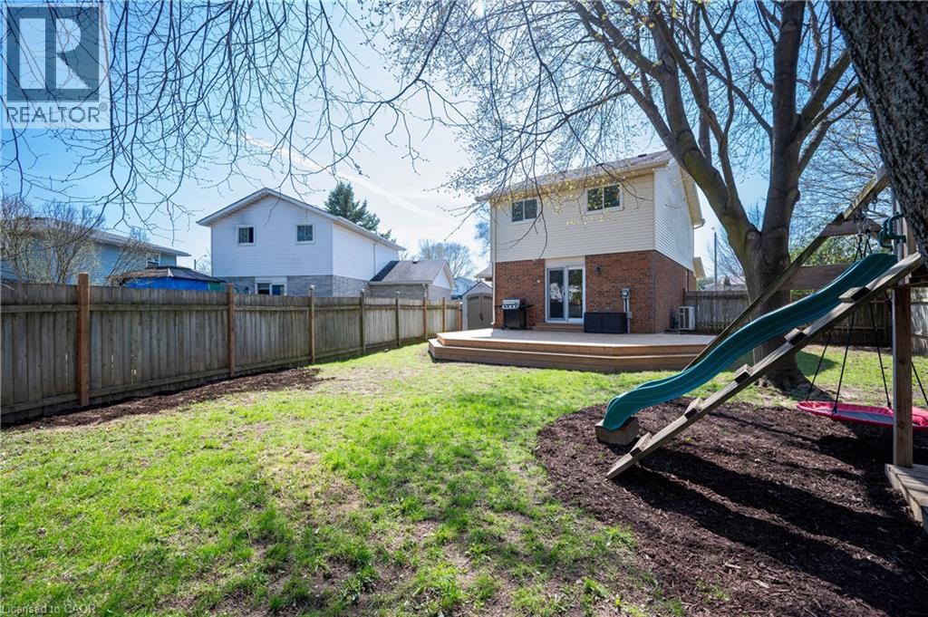 122 FOXHUNT Road, Waterloo, Ontario, N2K3N1 — Photo 35