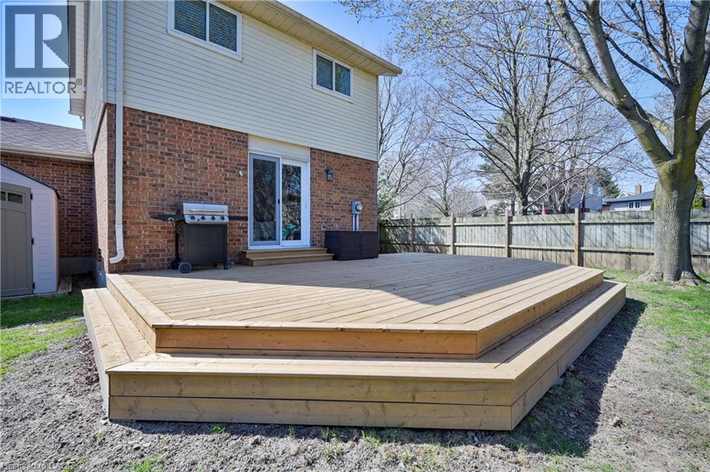 122 FOXHUNT Road, Waterloo, Ontario, N2K3N1 — Photo 38