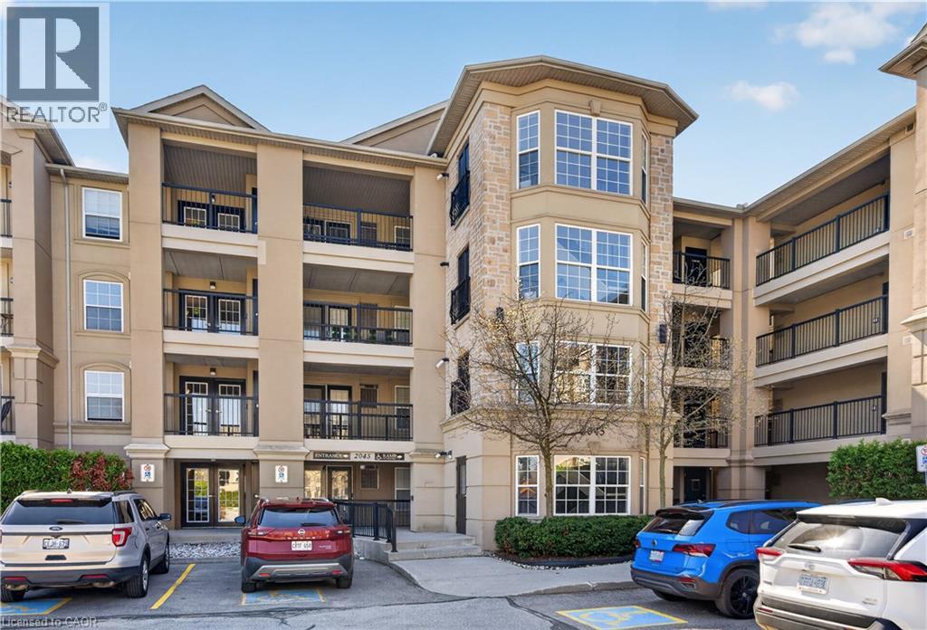 2045 APPLEBY Line Unit# 113, Burlington, Ontario, L7L7G9 — Photo 3
