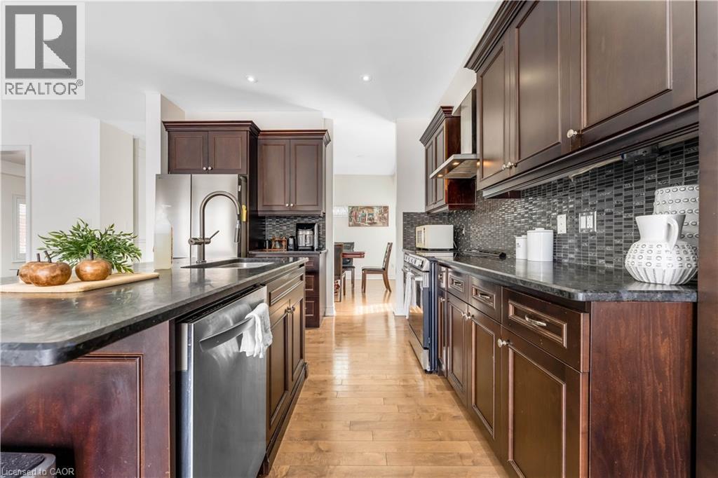 145 REDTAIL Street, Kitchener, Ontario, N2K4J5 — Photo 13