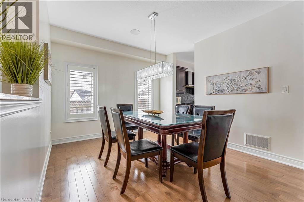 145 REDTAIL Street, Kitchener, Ontario, N2K4J5 — Photo 5