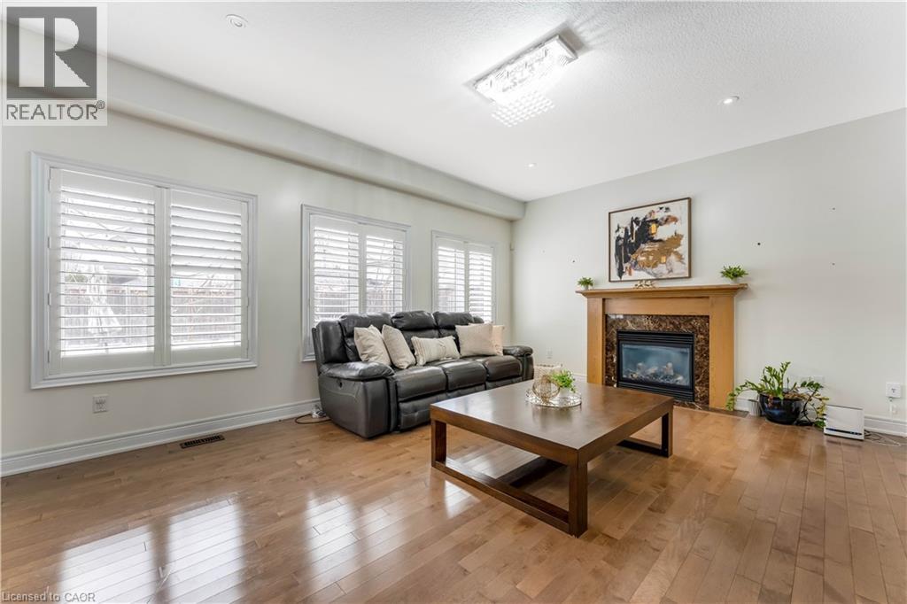 145 REDTAIL Street, Kitchener, Ontario, N2K4J5 — Photo 9