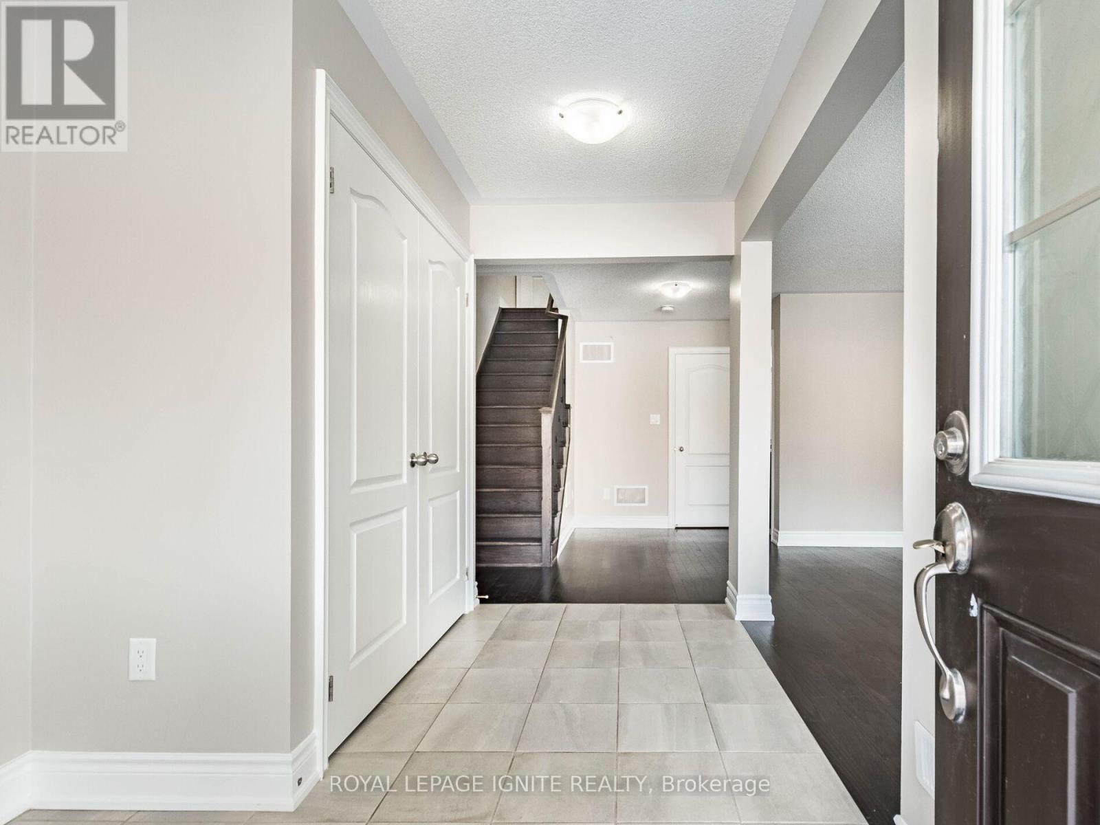 15 TEMPLE MANOR ROAD, Brampton (Bram West), Ontario, L6Y6C4 — Photo 2