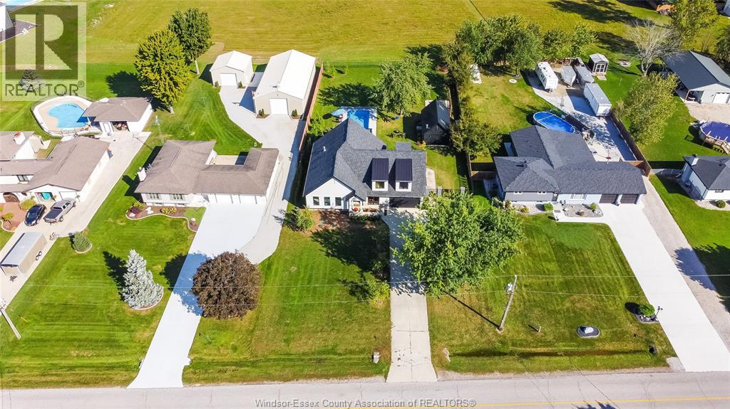 77 BISSONNETTE LANE, Lakeshore, Ontario, N0R1V0 — Photo 2