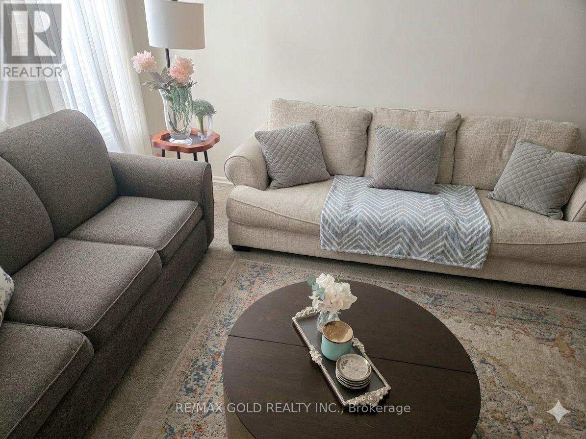 23 FLINT DRIVE, Kitchener, Ontario, N2E1S8 — Photo 4