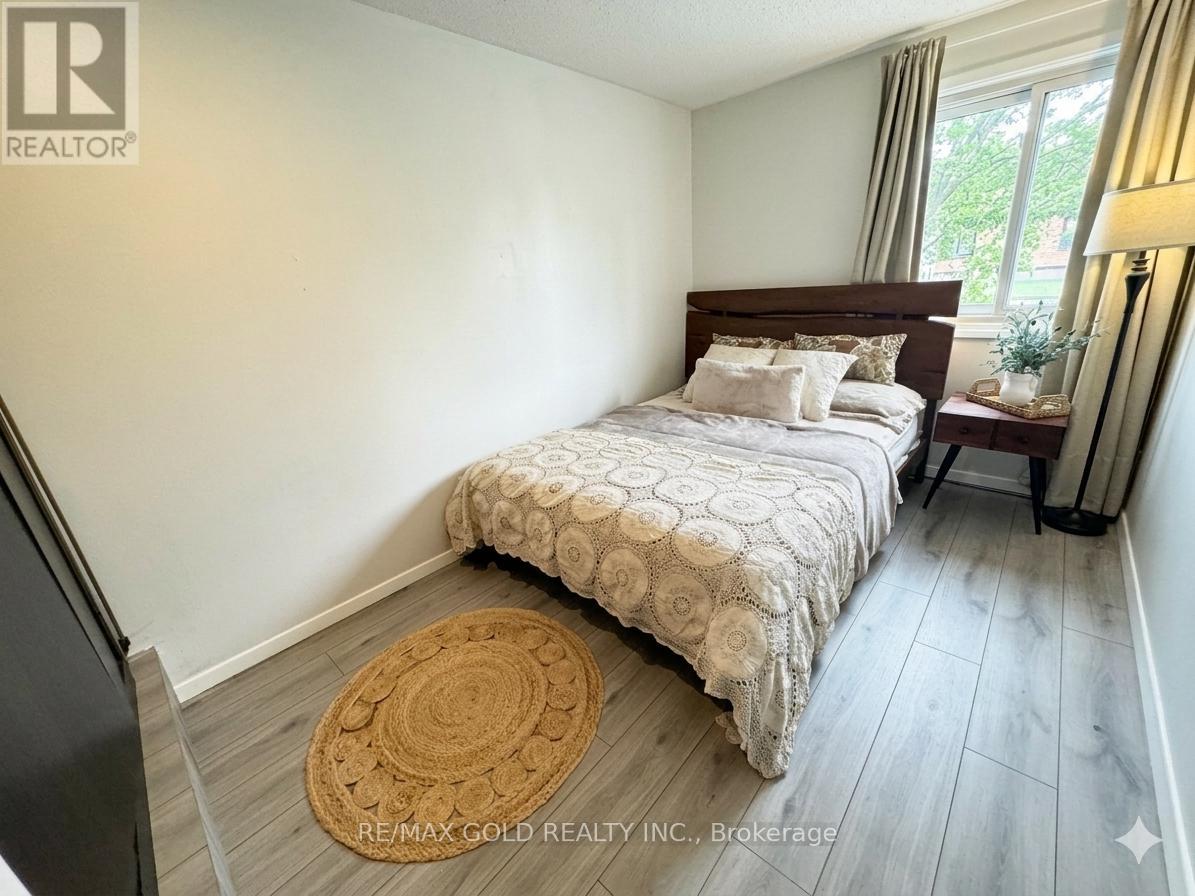 23 FLINT DRIVE, Kitchener, Ontario, N2E1S8 — Photo 7