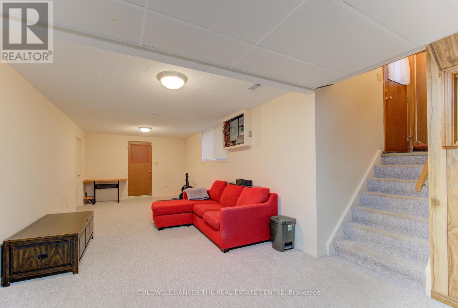 98 SHEA CRESCENT, Kitchener, Ontario, N2E1E8 — Photo 18