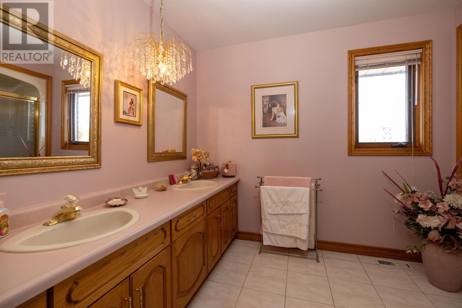 405 Riviera DR, Thunder Bay, Ontario, P7B6K1 — Photo 17