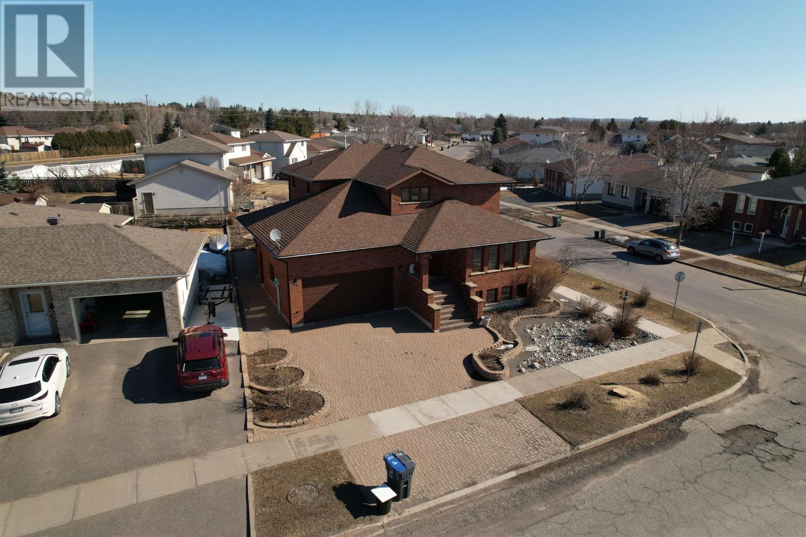 405 Riviera DR, Thunder Bay, Ontario, P7B6K1 — Photo 36