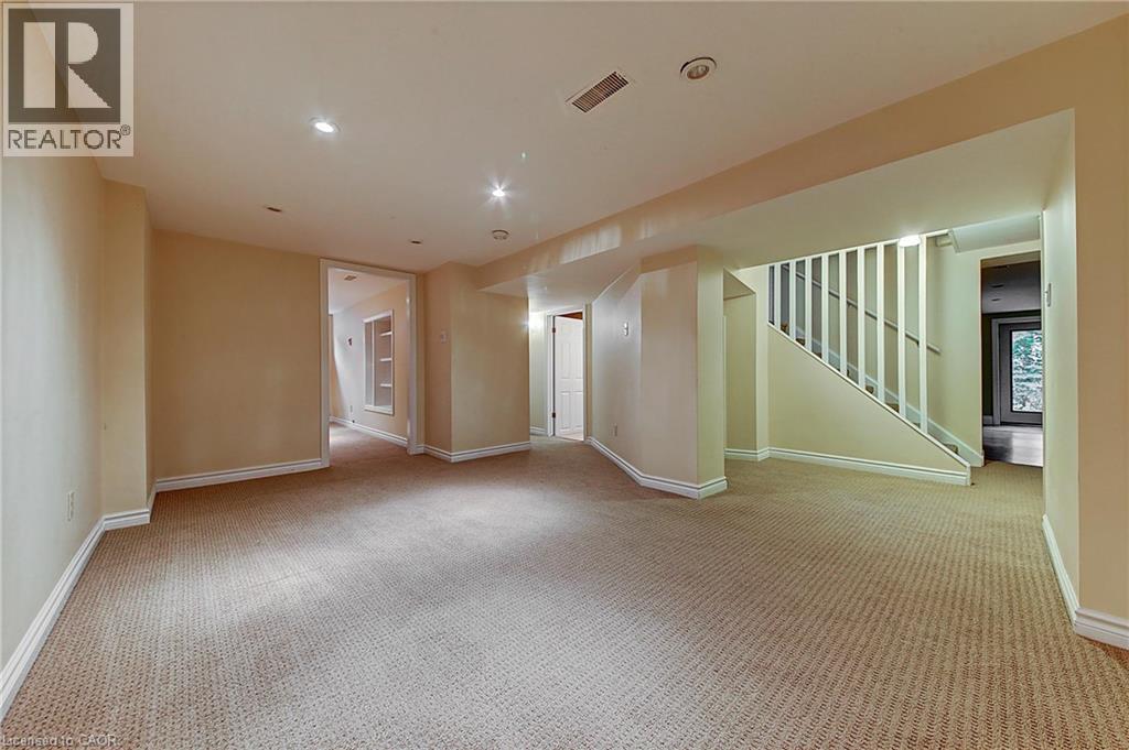 463 AVON Crescent, Oakville, Ontario, L6J2T2 — Photo 14
