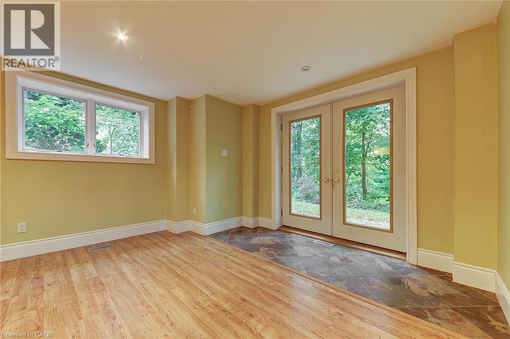 463 AVON Crescent, Oakville, Ontario, L6J2T2 — Photo 16