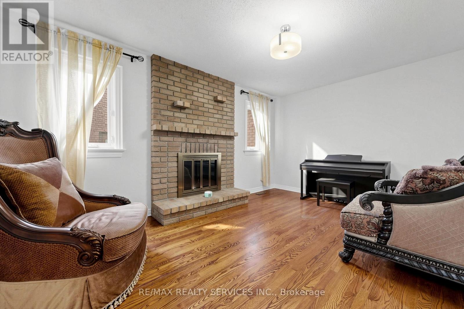 160 NEWBRIDGE CRESCENT, Brampton (Westgate), Ontario, L6S4B3 — Photo 15