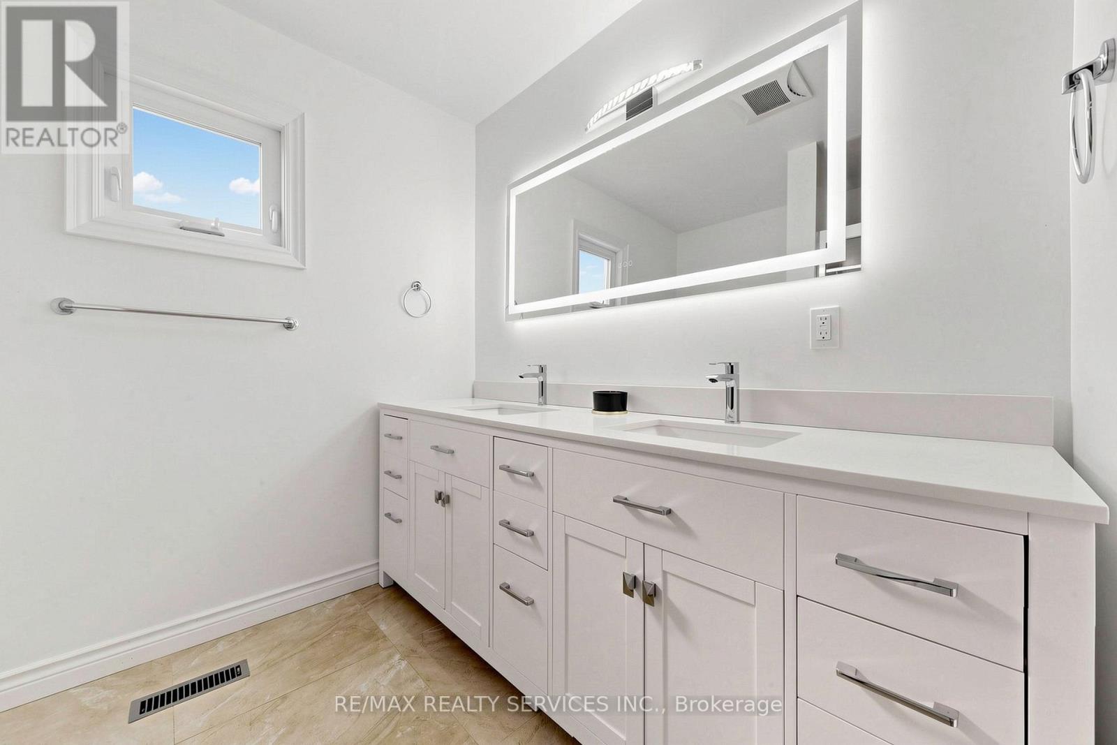 160 NEWBRIDGE CRESCENT, Brampton (Westgate), Ontario, L6S4B3 — Photo 21