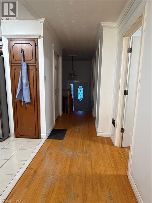 10 FAIRINGTON Crescent Unit# UPPER, Hamilton, Ontario, L8E3N4 — Photo 11