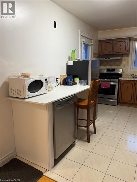 10 FAIRINGTON Crescent Unit# UPPER, Hamilton, Ontario, L8E3N4 — Photo 5
