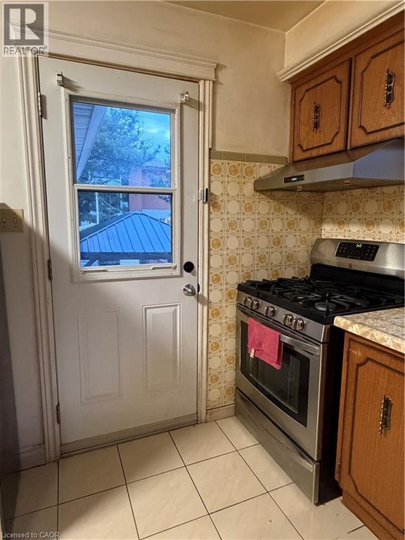 10 FAIRINGTON Crescent Unit# UPPER, Hamilton, Ontario, L8E3N4 — Photo 8