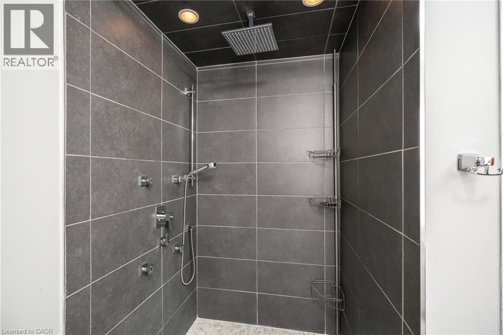 5201 VALLEY Way, Niagara Falls, Ontario, L2E1X3 — Photo 19