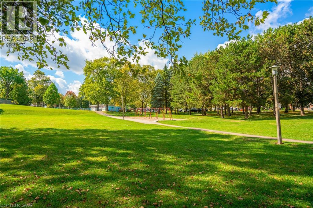 5201 VALLEY Way, Niagara Falls, Ontario, L2E1X3 — Photo 6