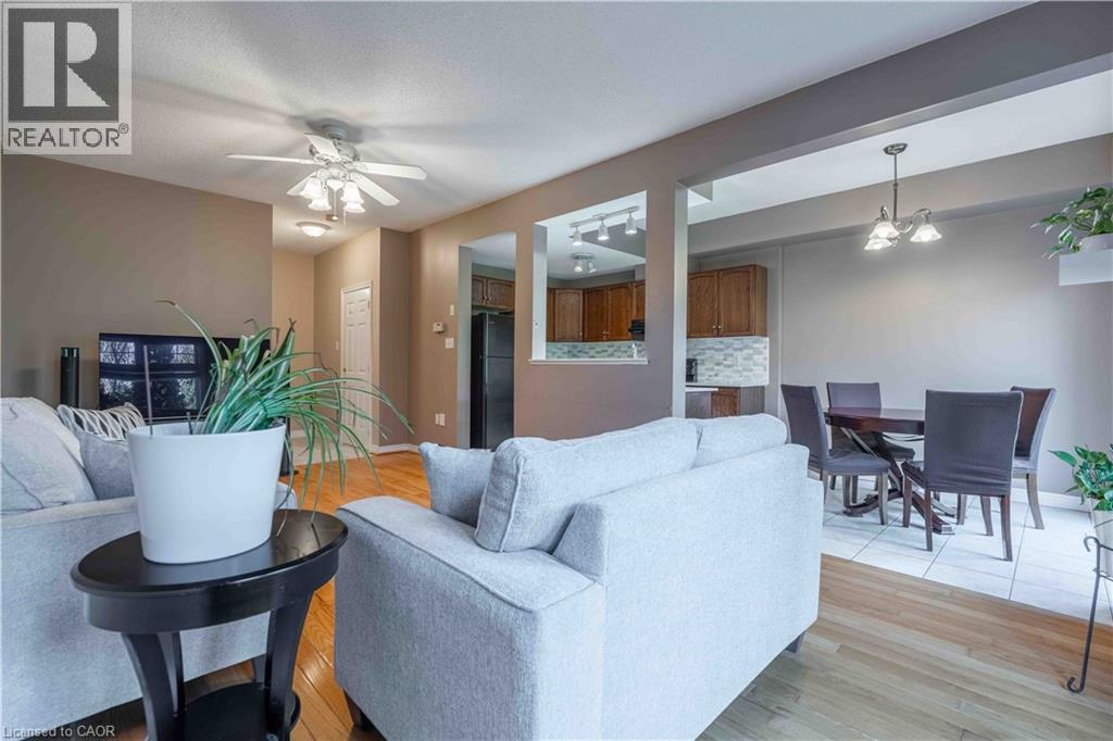232 STONEHENGE Drive Unit# 26, Ancaster, Ontario, L9K1R5 — Photo 11