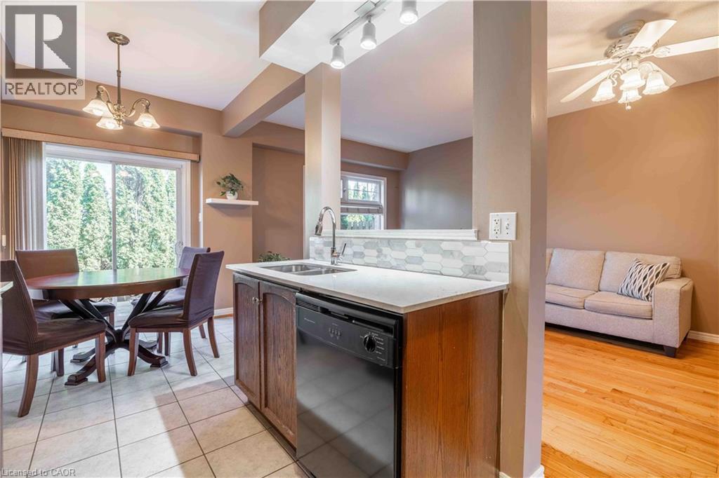 232 STONEHENGE Drive Unit# 26, Ancaster, Ontario, L9K1R5 — Photo 13