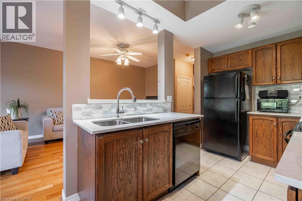 232 STONEHENGE Drive Unit# 26, Ancaster, Ontario, L9K1R5 — Photo 15