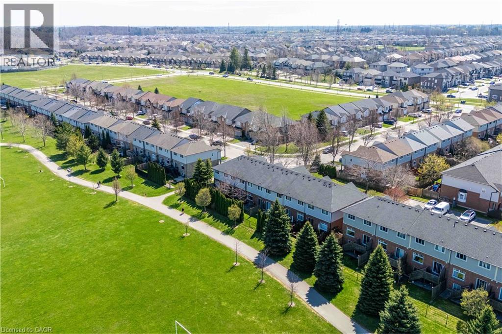 232 STONEHENGE Drive Unit# 26, Ancaster, Ontario, L9K1R5 — Photo 36