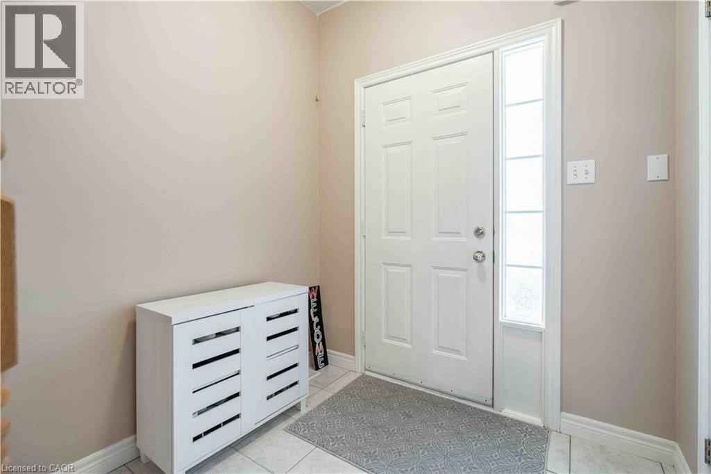 232 STONEHENGE Drive Unit# 26, Ancaster, Ontario, L9K1R5 — Photo 7