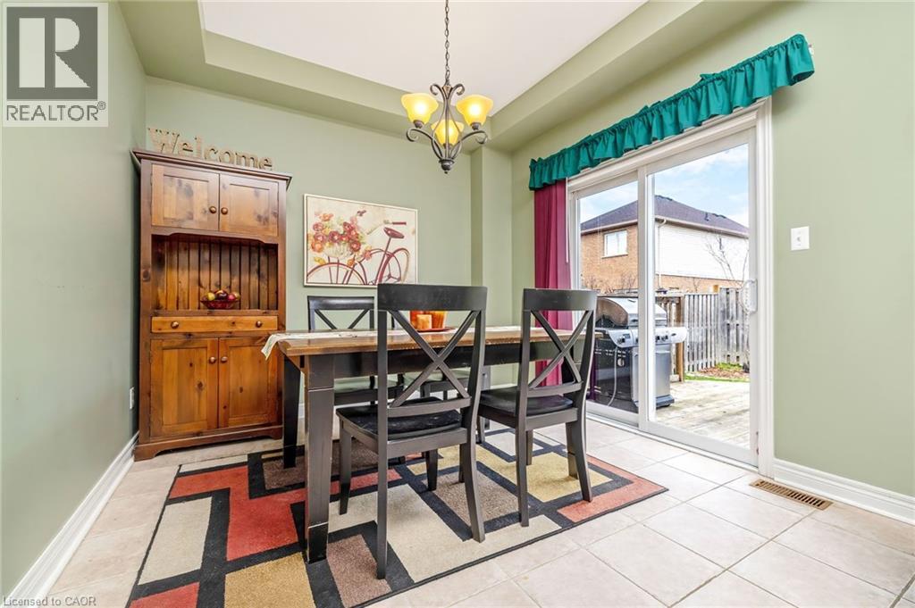 305 TEETZEL Drive, Milton, Ontario, L9T0B1 — Photo 13