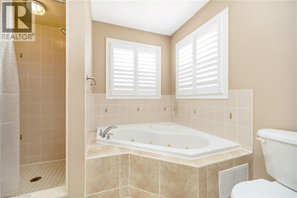 305 TEETZEL Drive, Milton, Ontario, L9T0B1 — Photo 17