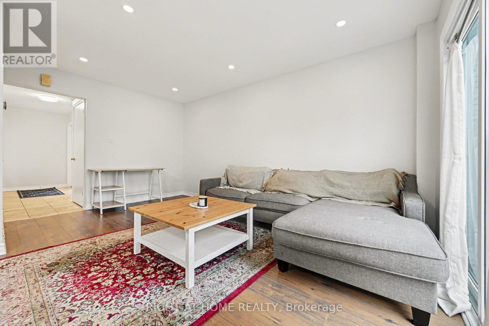 6 WOLFGANG DRIVE, Ottawa, Ontario, K2J1T1 — Photo 4