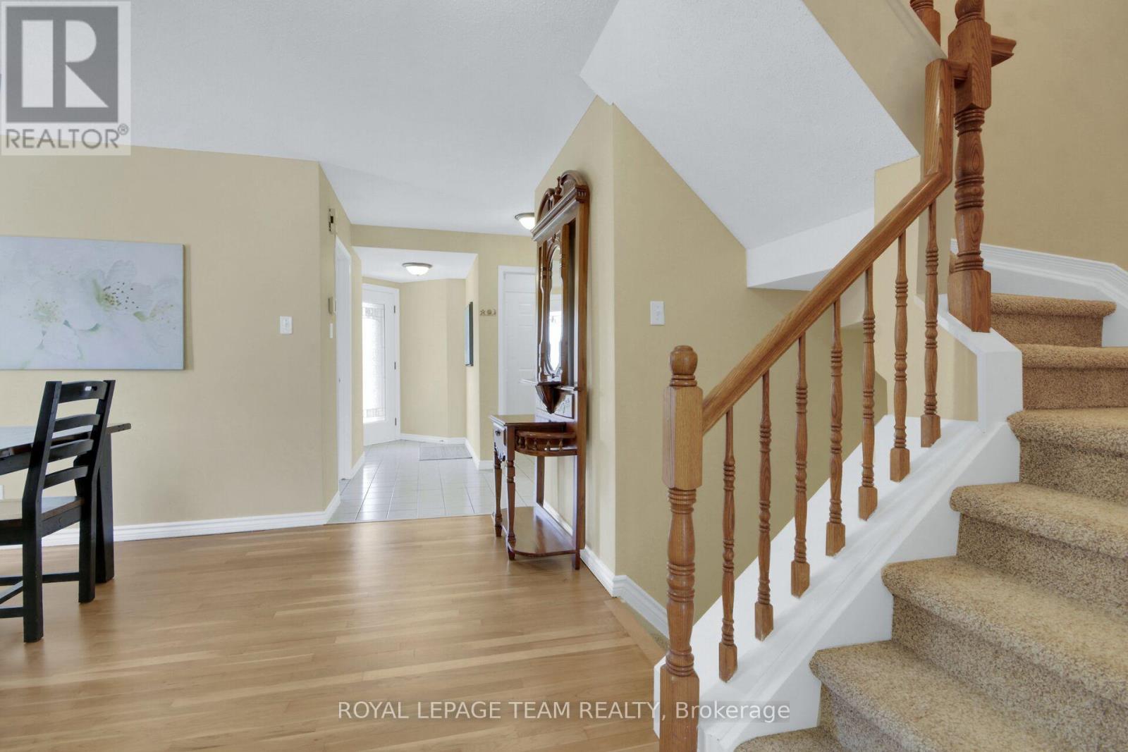 207 BEATRICE DRIVE, Ottawa, Ontario, K2J4P1 — Photo 3