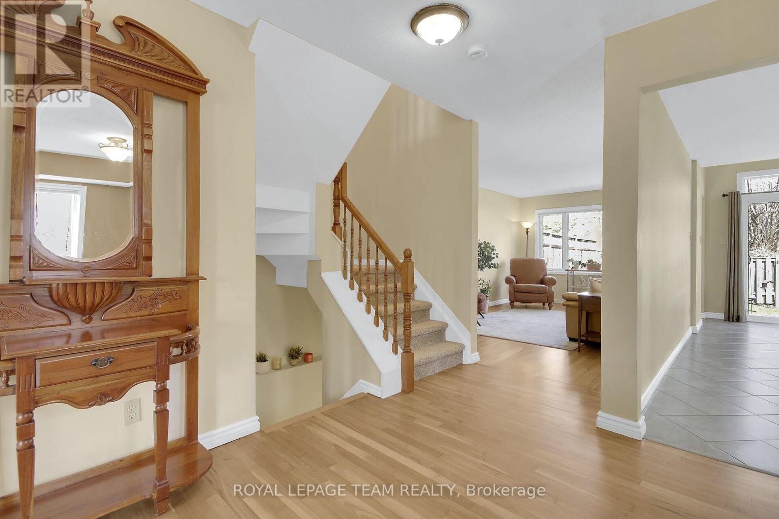 207 BEATRICE DRIVE, Ottawa, Ontario, K2J4P1 — Photo 4